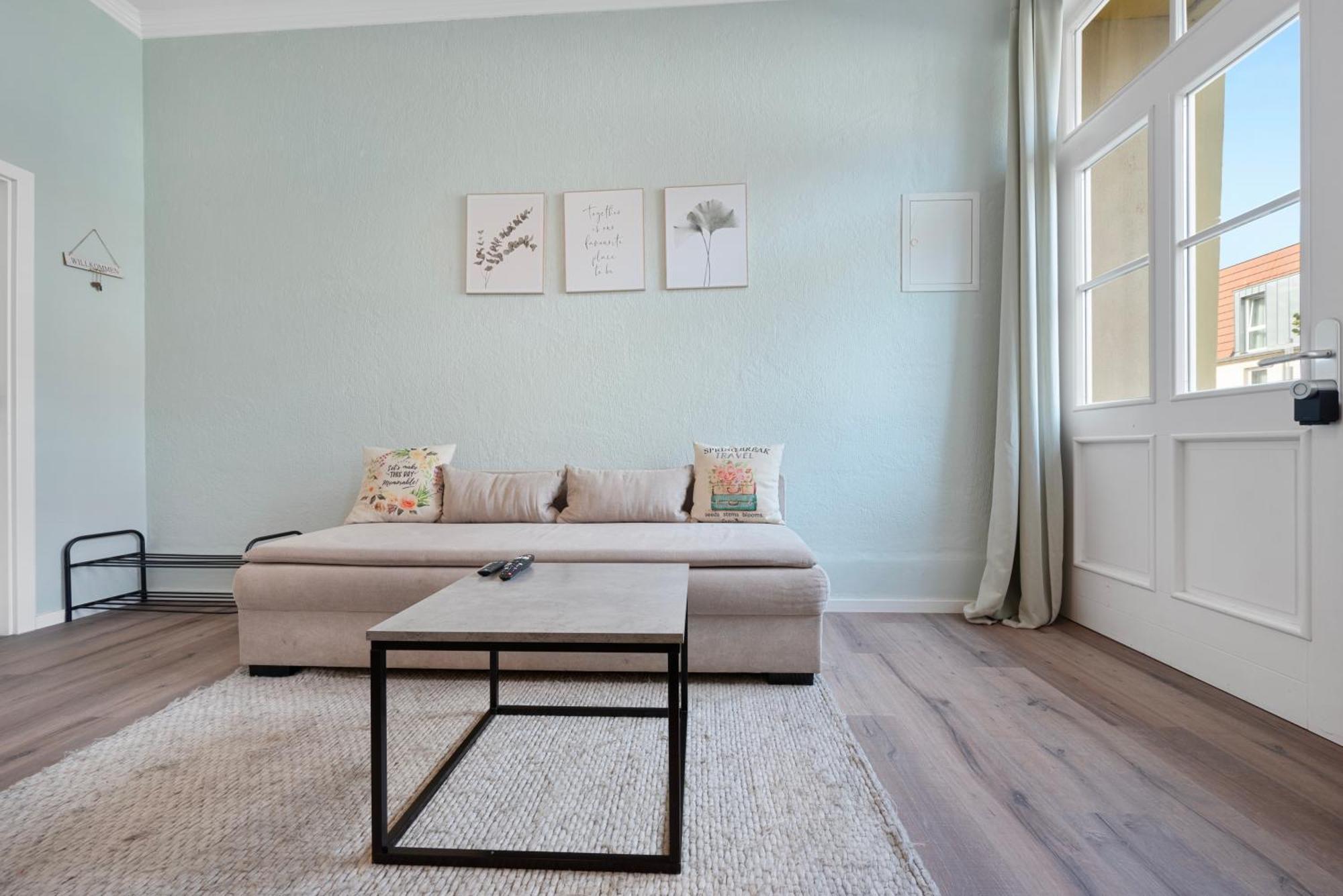Backhome - Business&Family - Fantastische Schlosslage, Smarttv, Netflix, 50Qm, 24H Checkin - Apartment 1 Ludwigsburg Exterior foto