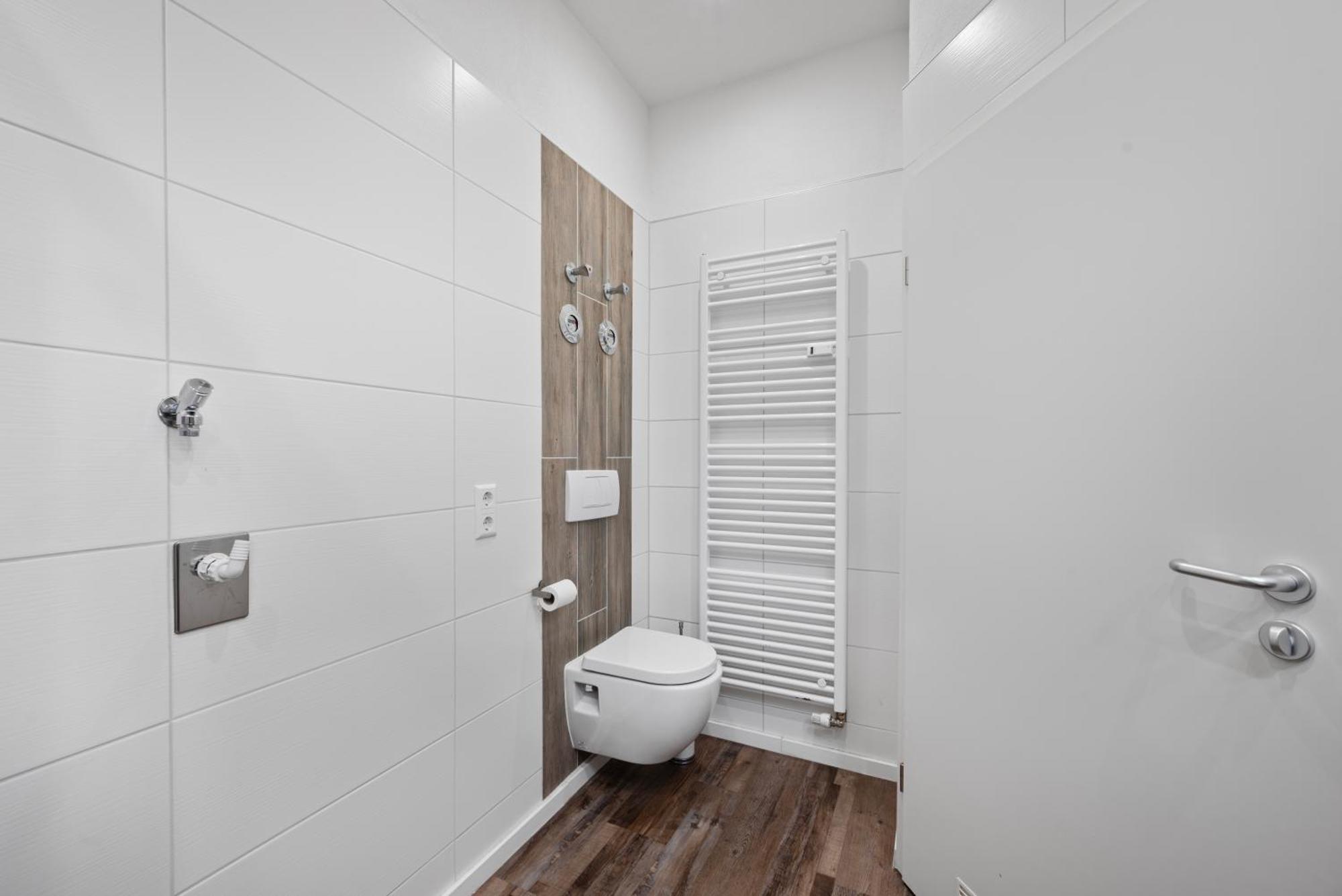 Backhome - Business&Family - Fantastische Schlosslage, Smarttv, Netflix, 50Qm, 24H Checkin - Apartment 1 Ludwigsburg Exterior foto